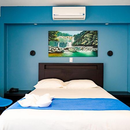 Hotel Luckys San Isidro De El General Dış mekan fotoğraf